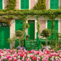 Arrive in Monet’s Giverny