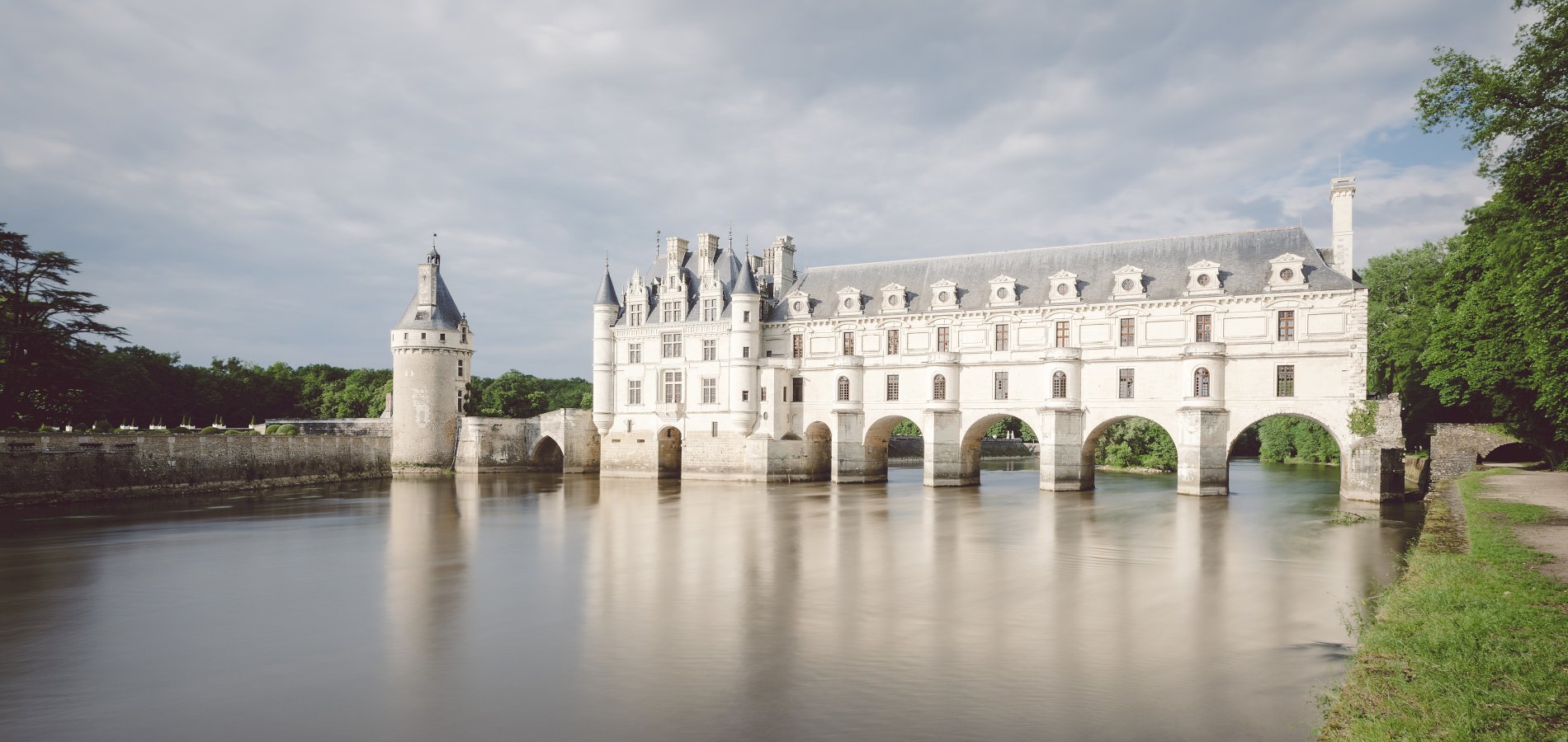 Ophorus Tours - Stunning Château de Chenonceau Private Tour for 2 - From Tours