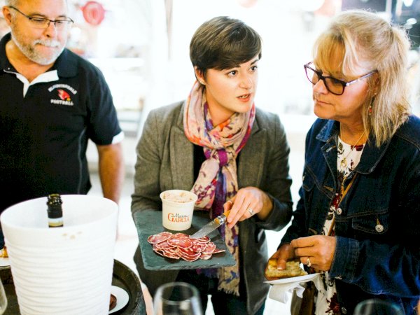 Ophorus Tours - Victor Hugo Market Tour