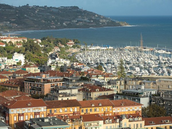 Ophorus Tours - Day Trip to the Italian Riviera from Nice Small Group Experience