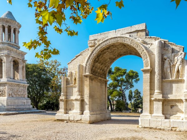Ophorus Tours - Saint-Rémy & Olive Oil Tasting – Avignon River Cruise Shore Excursion