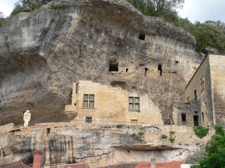 Ophorus Tours - Unveiling Prehistoric Art: Visit Prehistory Museum & Lascaux IV Center Private Tour