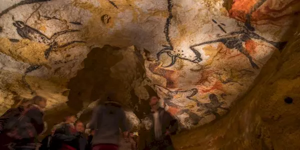 Dordogne's Paleolithic Art: A Private Day Trip from Sarlat