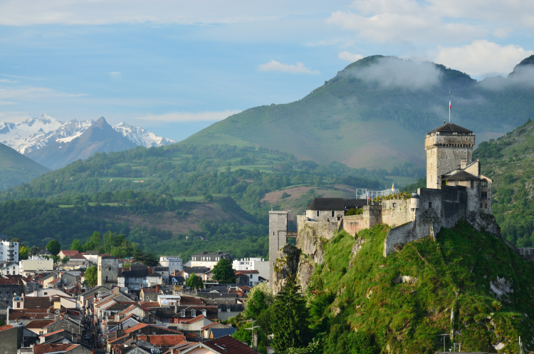 Ophorus Tours - Journey to Lourdes: Private Day Tour from Bordeaux