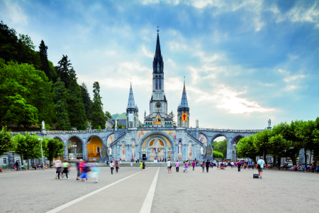 Ophorus Tours - Journey to Lourdes: Private Day Tour from Bordeaux