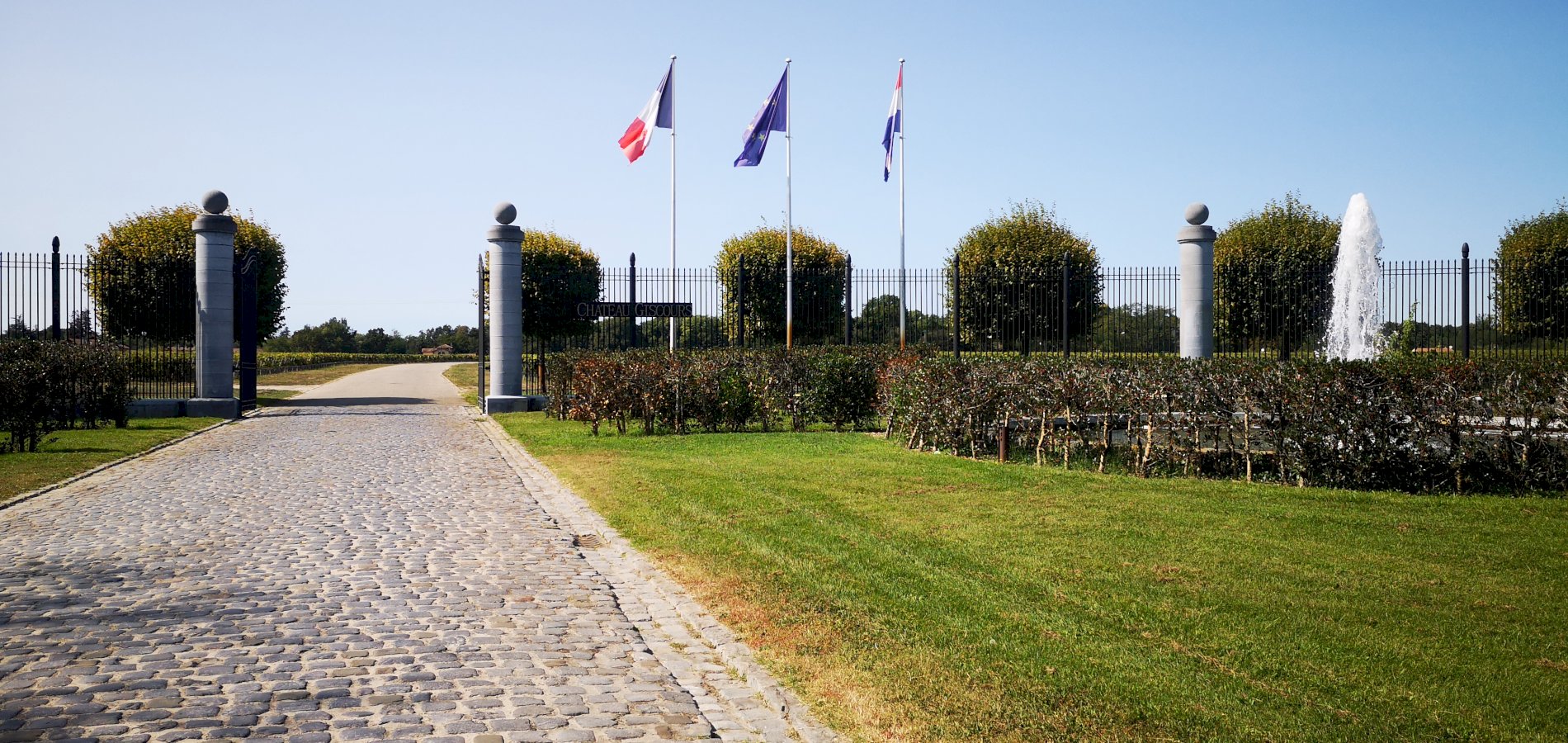 Ophorus Tours - Taste the Best of Bordeaux: Private Saint-Emilion & Medoc Wine Tour