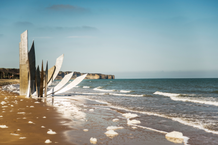 Ophorus Tours - Omaha & Utah Beaches D-Day Sites Tour: Private Journey from Bayeux