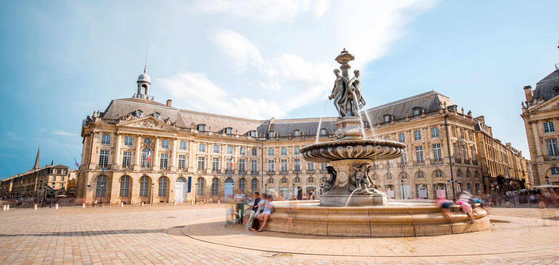 Ophorus Tours - Arcachon Private Transfer to Bordeaux