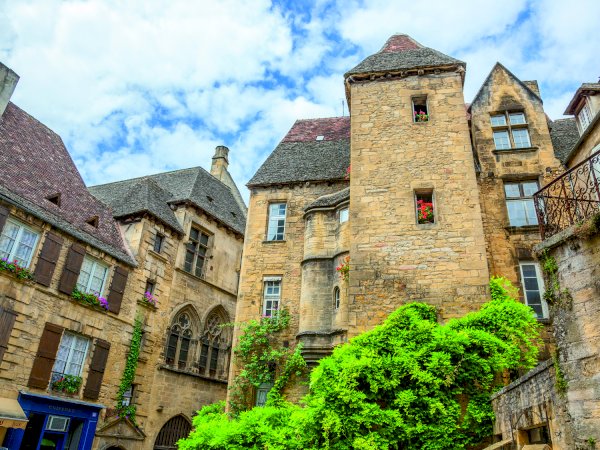 Ophorus Tours - From Bergerac to Sarlat Private Transfer