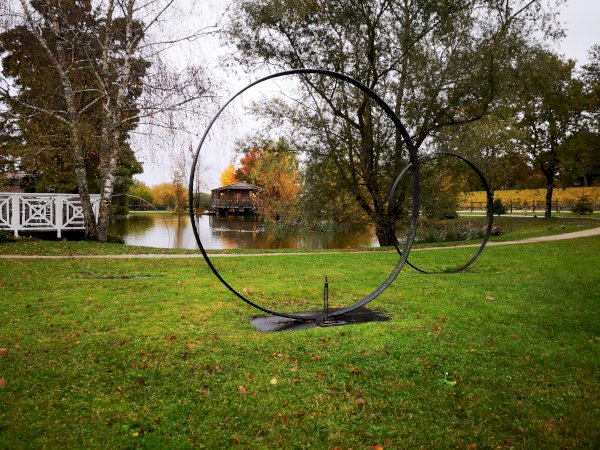 Ophorus Tours - Unwind at Les Sources de Caudalie: Private Transfer from Bordeaux