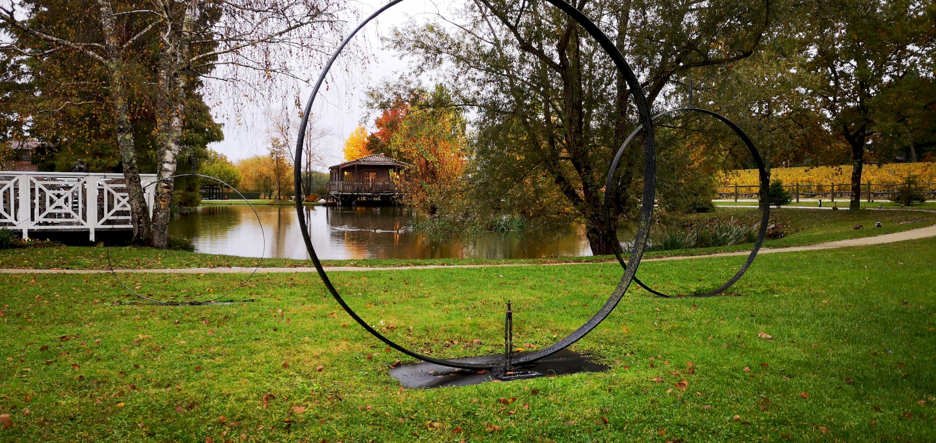 Ophorus Tours - Unwind at Les Sources de Caudalie: Private Transfer from Bordeaux