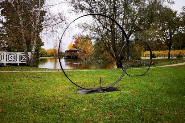 Ophorus Tours - Unwind at Les Sources de Caudalie: Private Transfer from Bordeaux