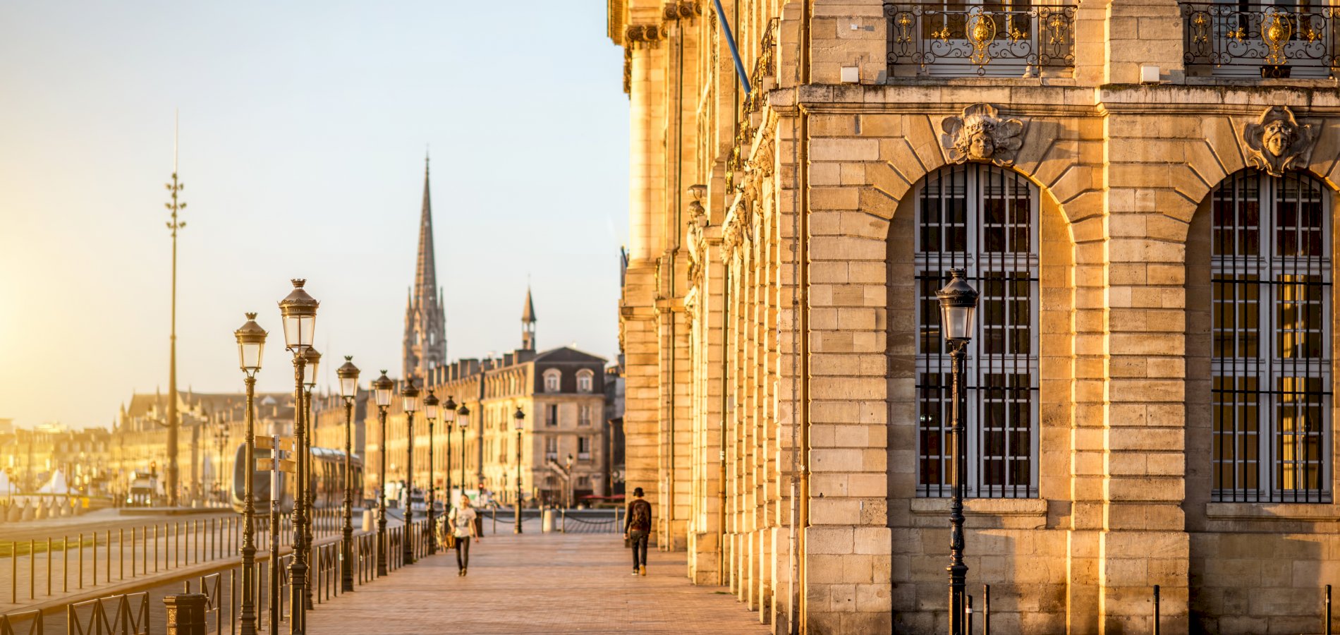 Ophorus Tours - Paris Private Transfer to Bordeaux
