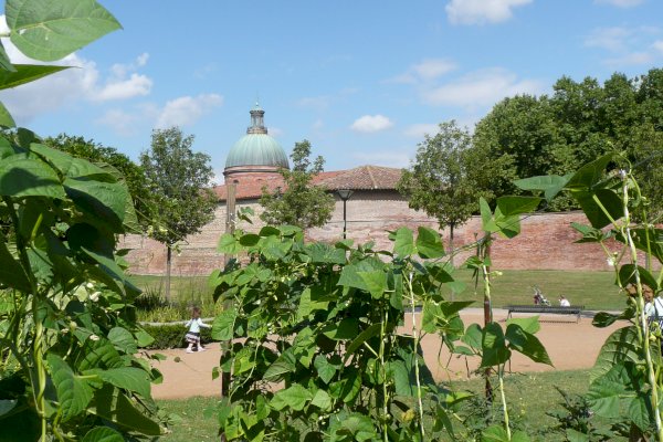 Ophorus Tours - Sarlat Private Sightseeing Transfer to Toulouse 