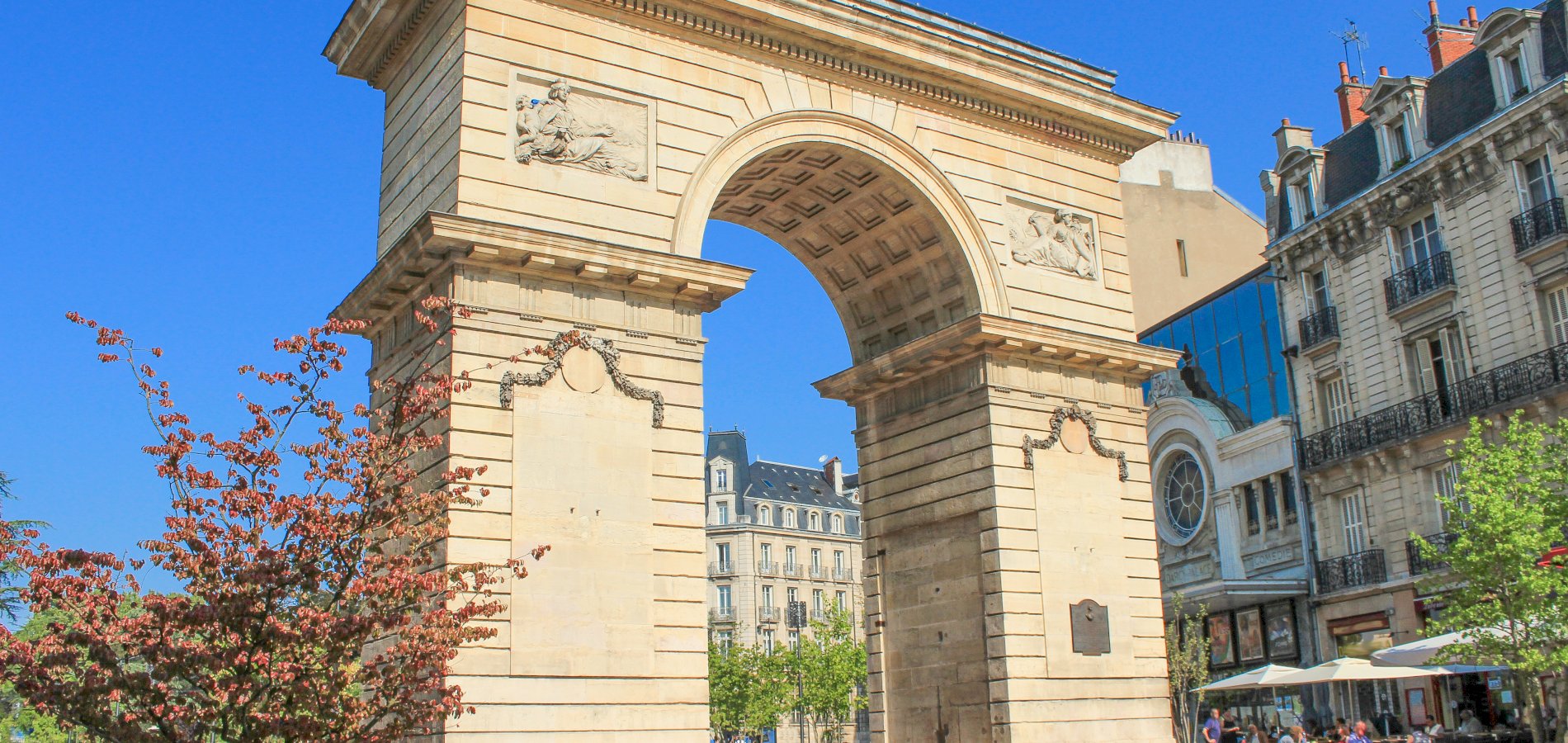 Ophorus Tours - Explore Eastern France in Style: Private Transfer Strasbourg to Dijon