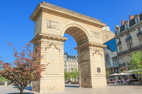 Ophorus Tours - Explore Eastern France in Style: Private Transfer Strasbourg to Dijon