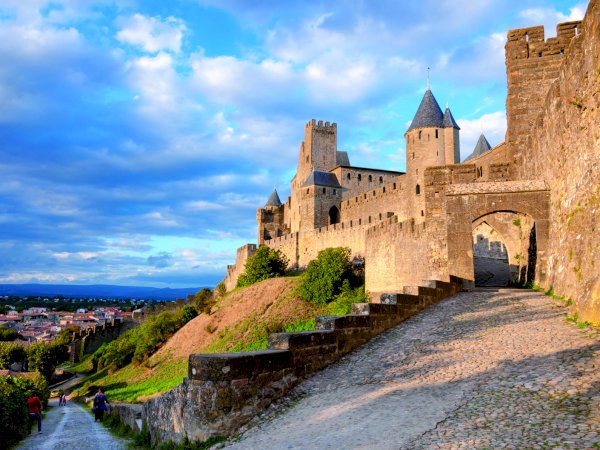 Ophorus Tours - From Toulouse to Barcelona Private Sightseeing Transfer