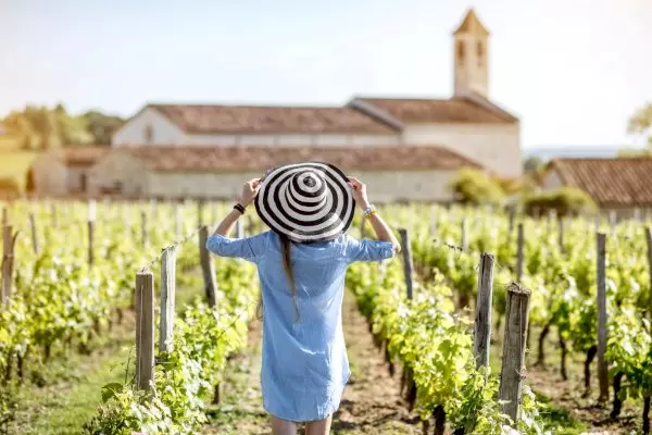 Bordeaux to Saint-Émilion: Private Full Day Wine Tour for 2 persons