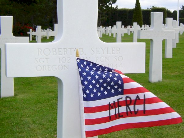Ophorus Tours - Exclusive Half-Day Private D-Day Tour for 2 persons – From Bayeux