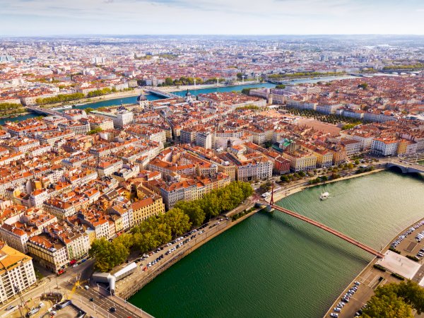 Ophorus Tours - From Chamonix to Lyon Private Transfer