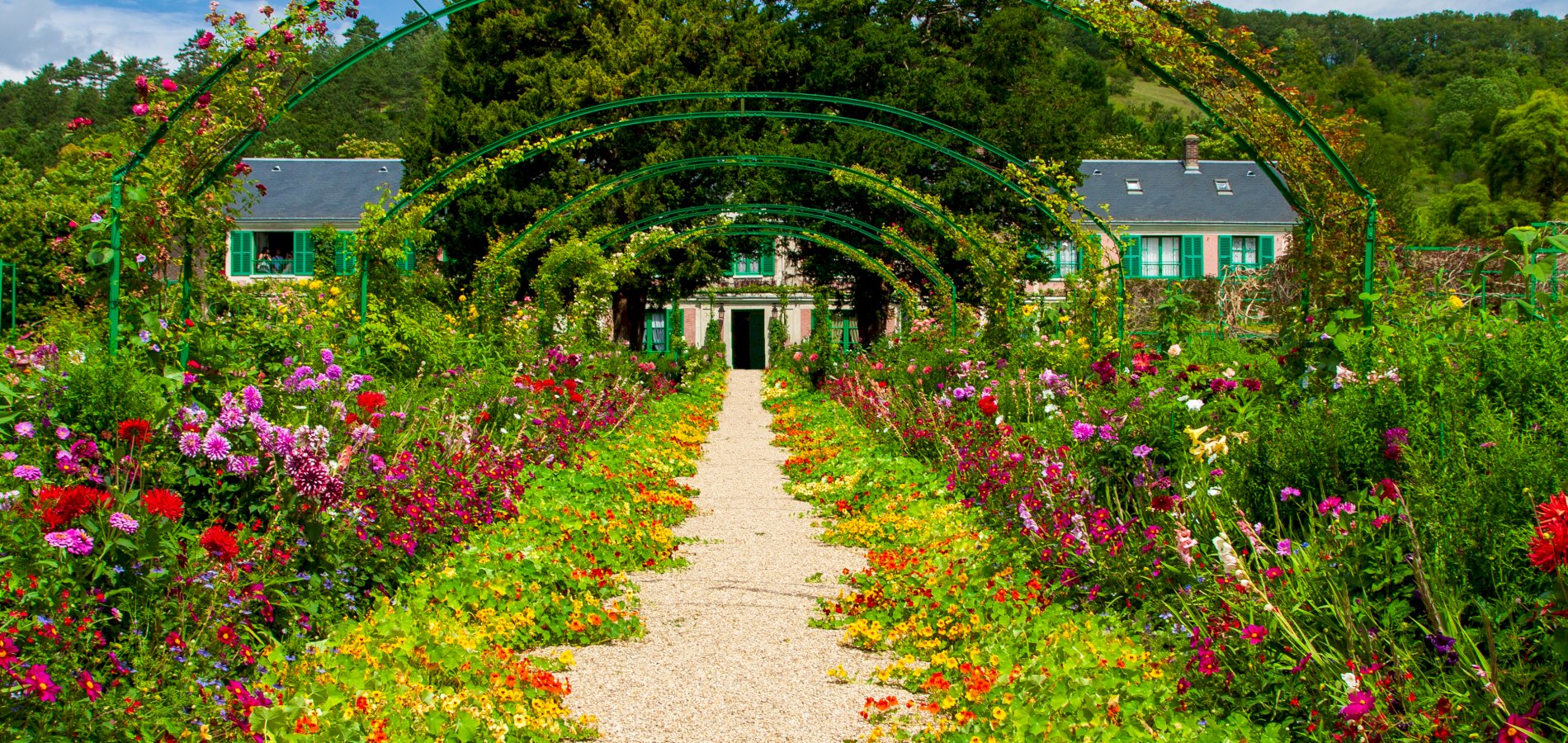 Ophorus Tours - Paris Private Sightseeing Transfer to Bayeux
