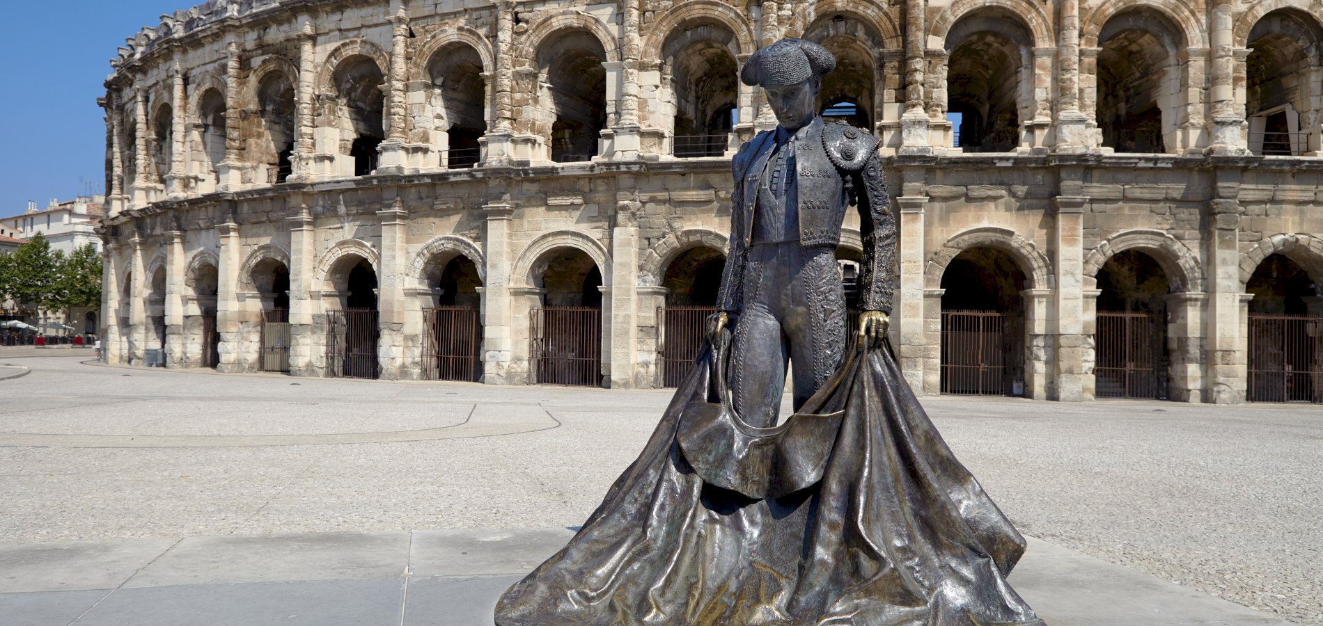 Ophorus Tours - From Marseille to Arles Private Transfer