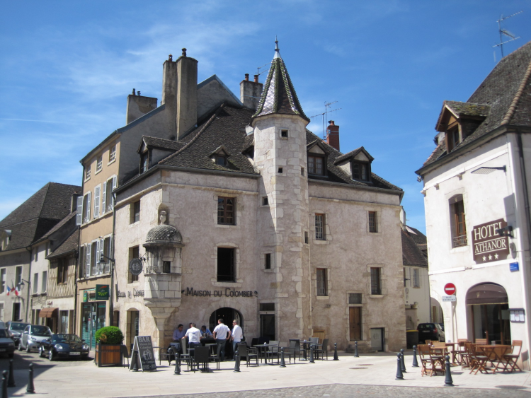 Ophorus Tours - Explore Beaune's Medieval Heart : Private guided walking Tour