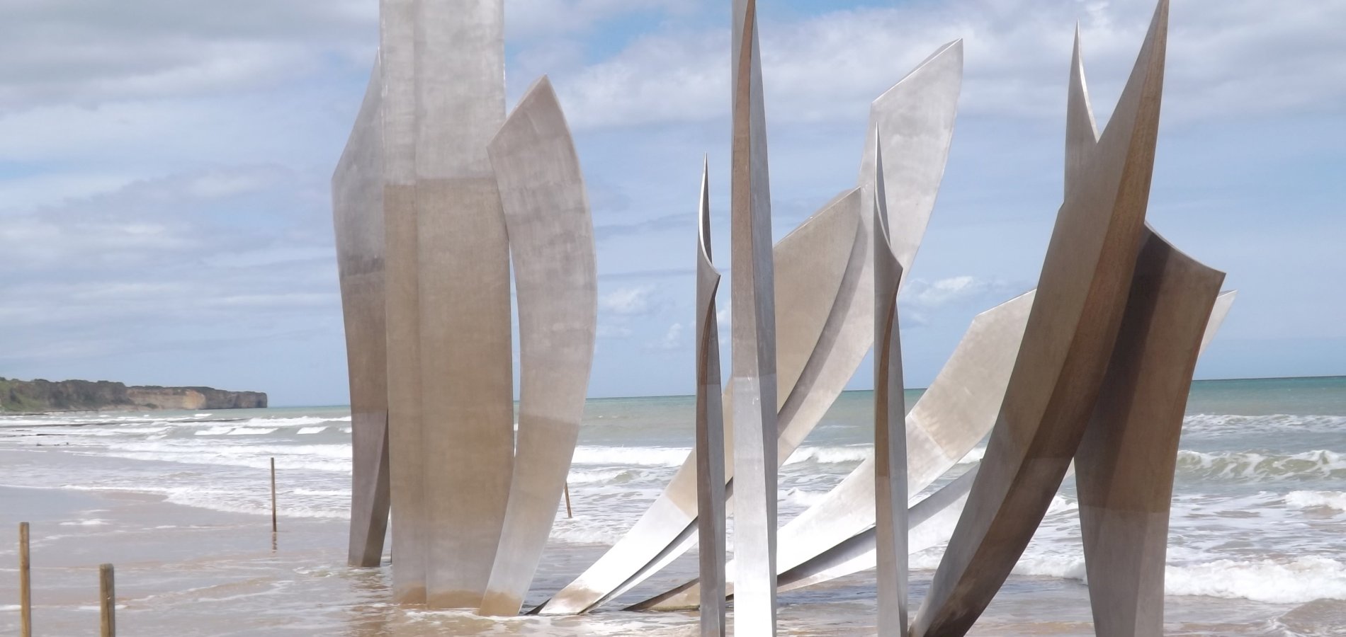 Ophorus Tours - Indulge in History: Private D-Day Beaches Tour from Honfleur Cruise Port