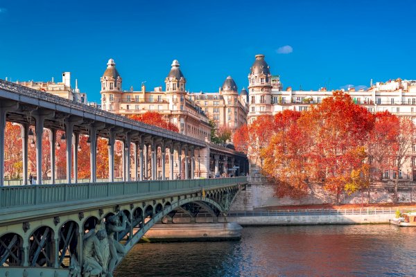 Ophorus Tours - Paris Awaits: Private Shore Trip from Honfleur Cruise Port