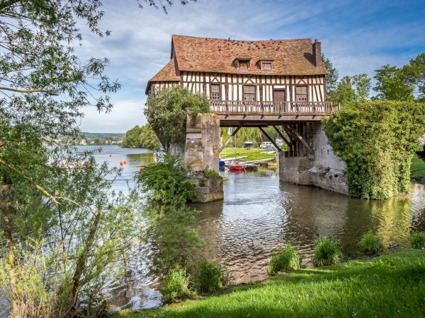 Ophorus Tours - Honfleur Shore Trip: Explore Giverny Gardens & Honfleur with a Guide