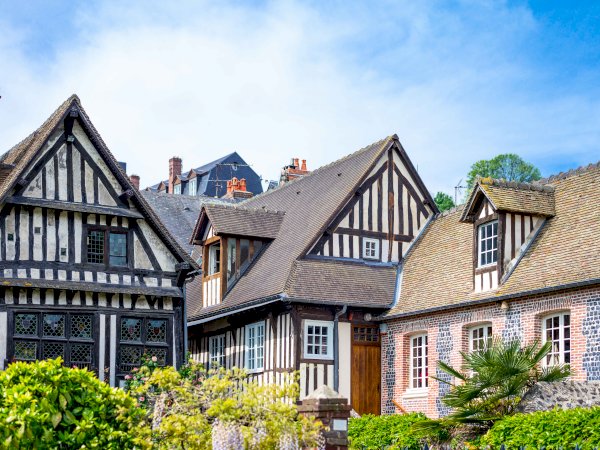 Ophorus Tours - Honfleur Shore Trip: Explore Giverny Gardens & Honfleur with a Guide