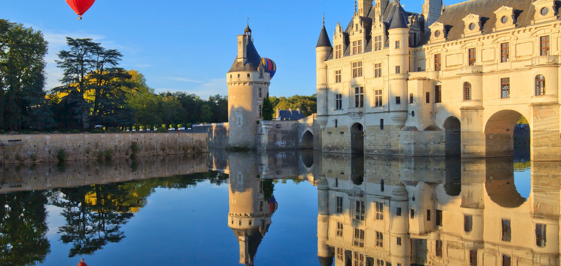 Ophorus Tours - Loire Valley Castles Day Trip from Paris to Amboise, Chenonceau and Chambord