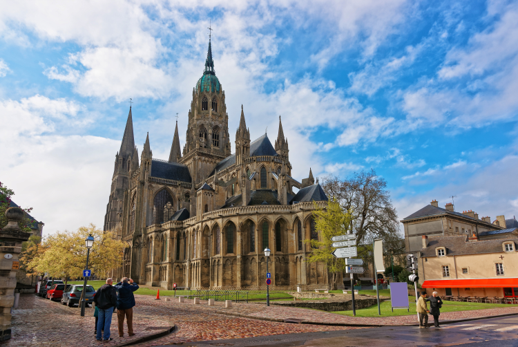 Ophorus Tours - Normandy D-Day British Sector Tour: Half-Day private experience from Bayeux