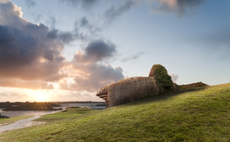 Ophorus Tours - Explore British D-Day Landing Sites: Private Full Day Tour from Bayeux