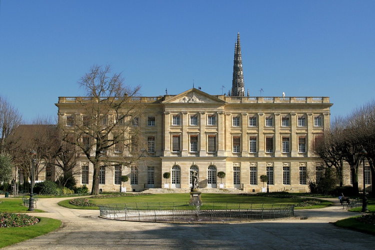 Ophorus Tours - From Le Verdon to Bordeaux City Private Shore Excursion