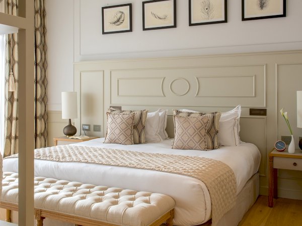 Ophorus Tours - OUR 5* HOTEL SUGGESTION IN COGNAC