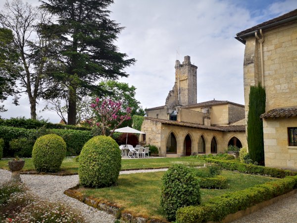 Ophorus Tours - Private Cooking Class & Lunch in a Bordeaux Château