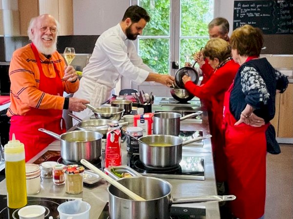 Ophorus Tours - Private Cooking Class & Lunch in a Bordeaux Château