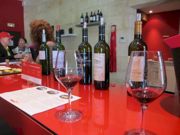 Ophorus Tours - Private Cooking Class & Lunch in a Bordeaux Château