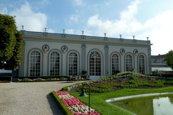 Ophorus Tours - Uncork the Legacy of Dom Perignon: A VIP Tour & Tasting at Moët & Chandon