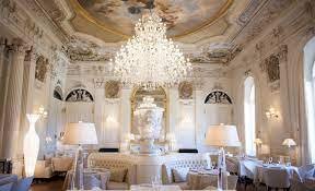 Ophorus Tours - Paris Helicopter Tour including lunch at Château de Ferrières