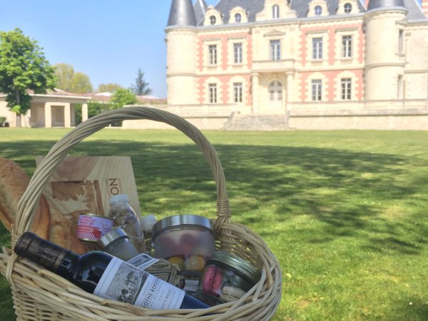 Ophorus Tours - 4-Day Small Group Bordeaux Wine Tour Package - 5* Hotel 