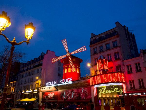Ophorus Tours - Moulin Rouge Dinner & Show (Paris): Toulouse Lautrec Menu, Champagne & Féerie Show
