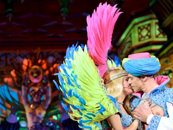 Ophorus Tours - Moulin Rouge Dinner & Show (Paris): Belle Epoque Menu, Champagne & Féerie Show