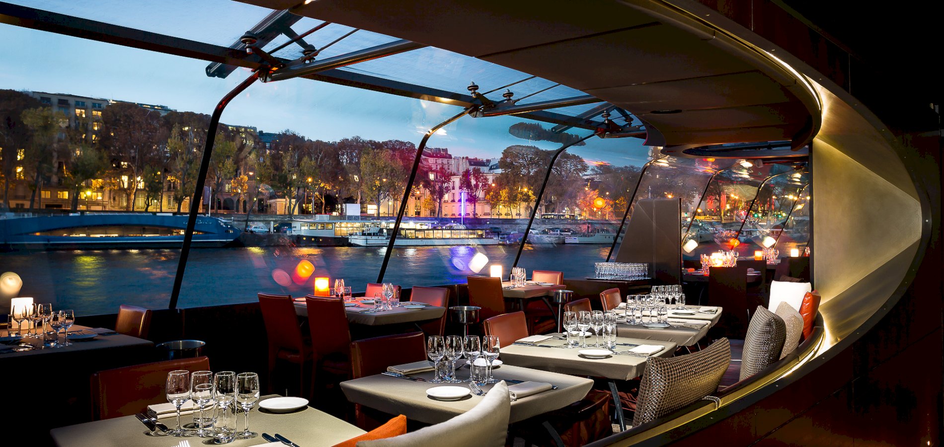 Ophorus Tours - Romantic Seine Cruise Paris: Window Seat & Champagne 