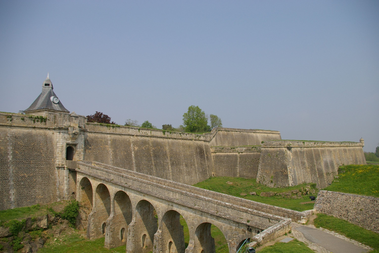 Ophorus Tours - La Rochelle Cruise Excursion Bordeaux Wine Tour