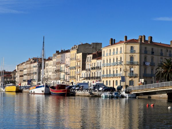 Ophorus Tours - From Sète Port Walking Tour, Oyster tasting & Languedoc wines private