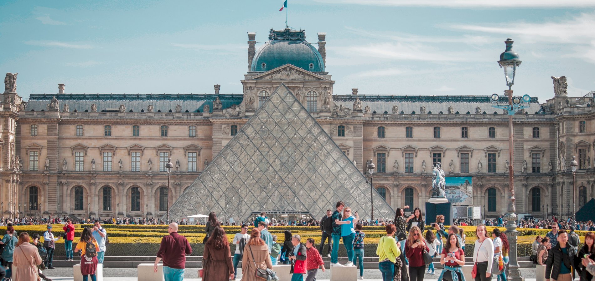 Ophorus Tours - Private Louvre Museum Guided Tour in English