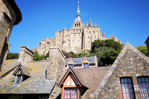 Ophorus Tours - 10-Day Small Group Normandy, Loire Valley & Bordeaux Package - 3* Hotel