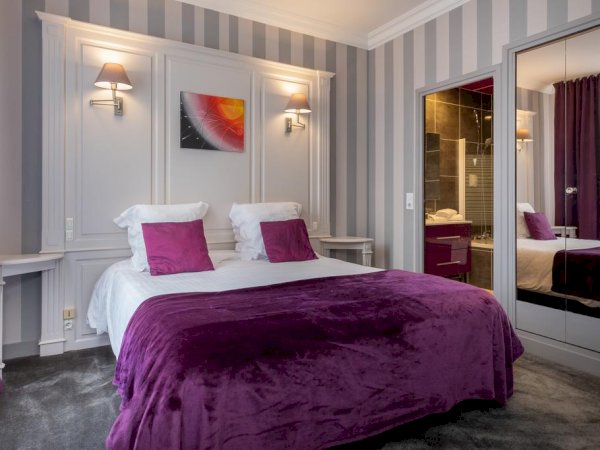 Ophorus Tours - Hotel du Luxembourg (Bayeux) - Hotel Océania Univers (Tours) - Hotel de Sèze (Bordeaux)